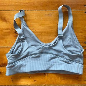 Lululemon Periwinkle Size 8 Sports Bra - No Pads